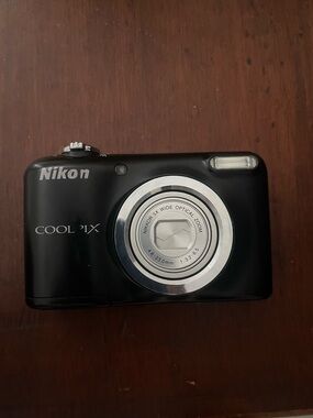 Nikon COOLPIX A10 Compact Digital Camera - Black with Silver Accents